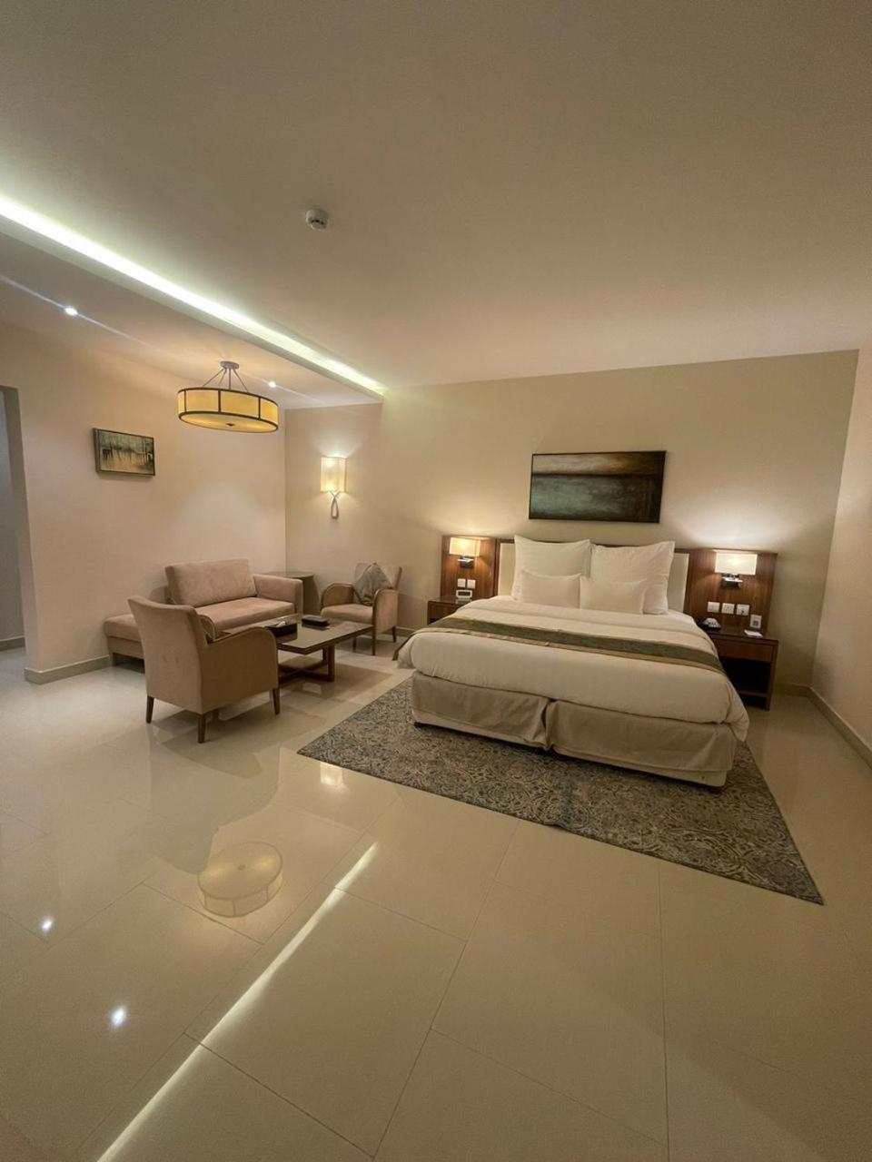 Best Western Plus Buraidah Exterior foto