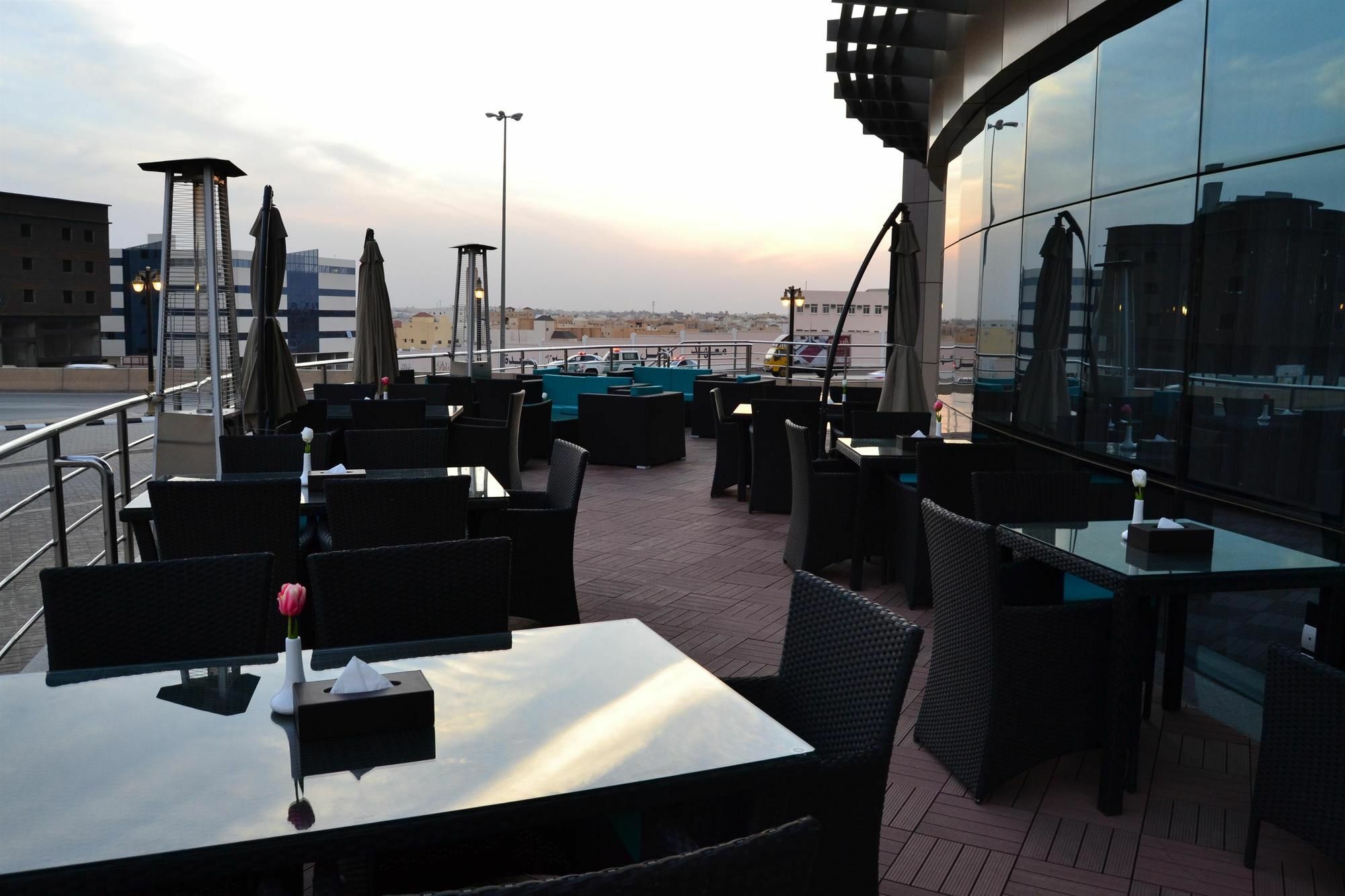 Best Western Plus Buraidah Exterior foto